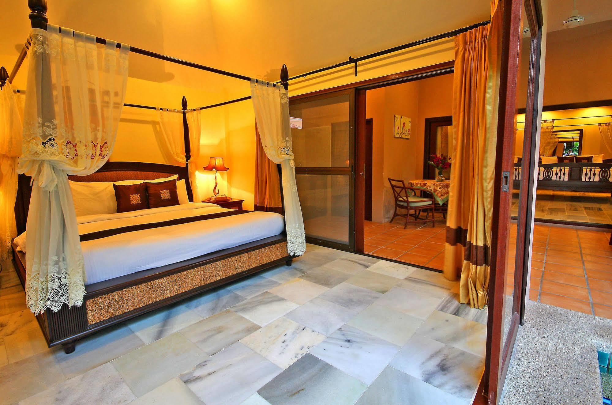 Napalai Pool Villa Resort Pattaya Exterior foto